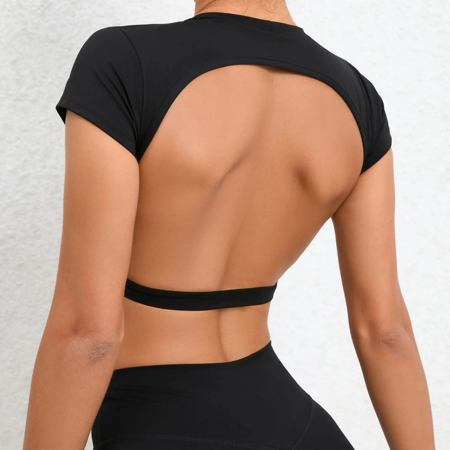 Women’s Backless Sports Crop Top – Slim Fit Yoga & Gym Training Shirt