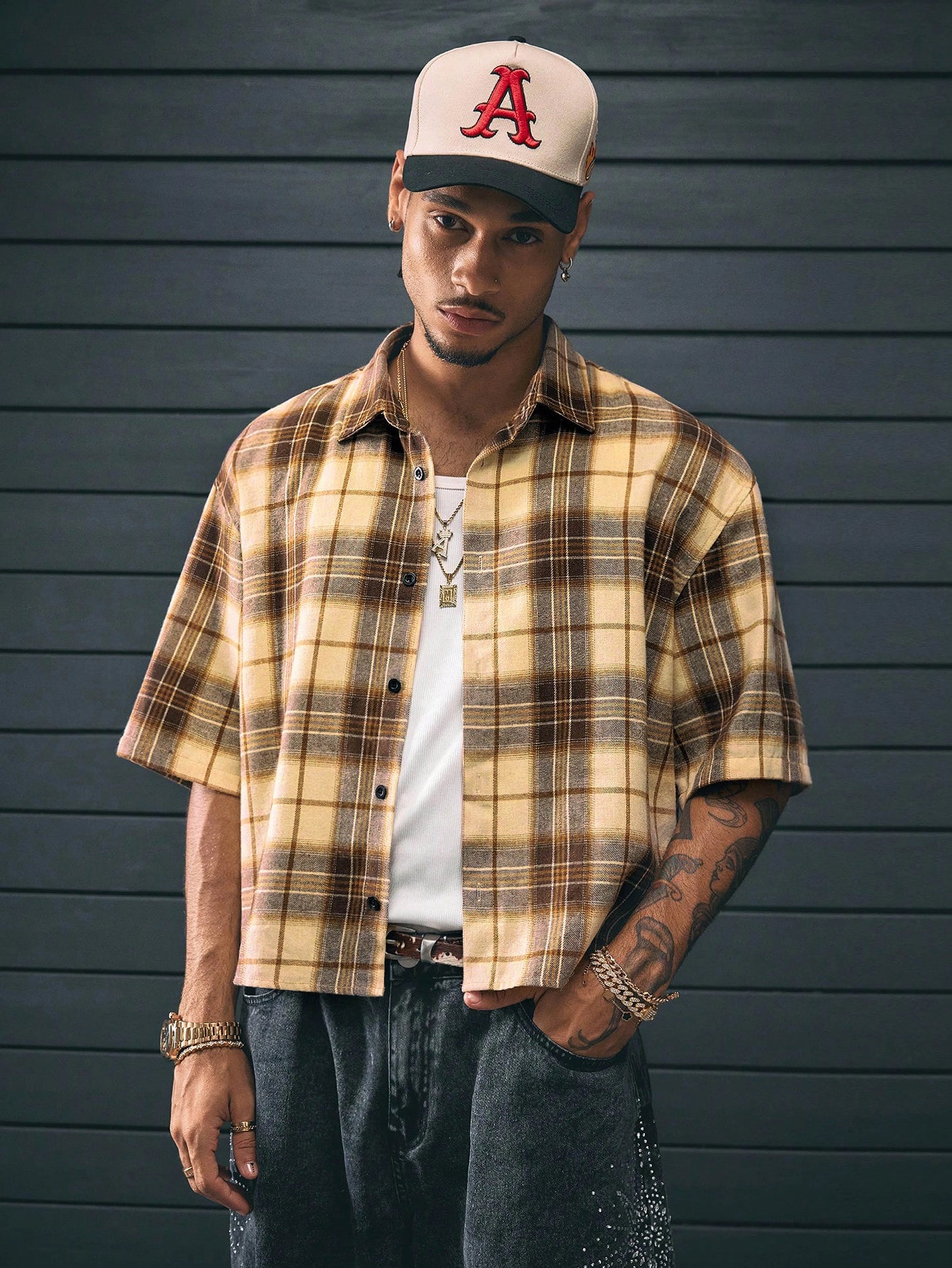 Men’s Classic Plaid Short Sleeve Shirt – Lightweight Casual Button-Up