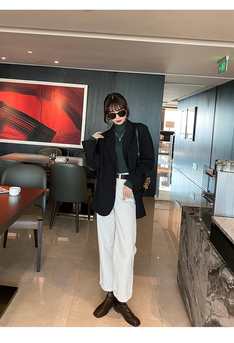 Women’s Minimal Mock Neck Knit Top – Slim Fit Long Sleeve Sweater