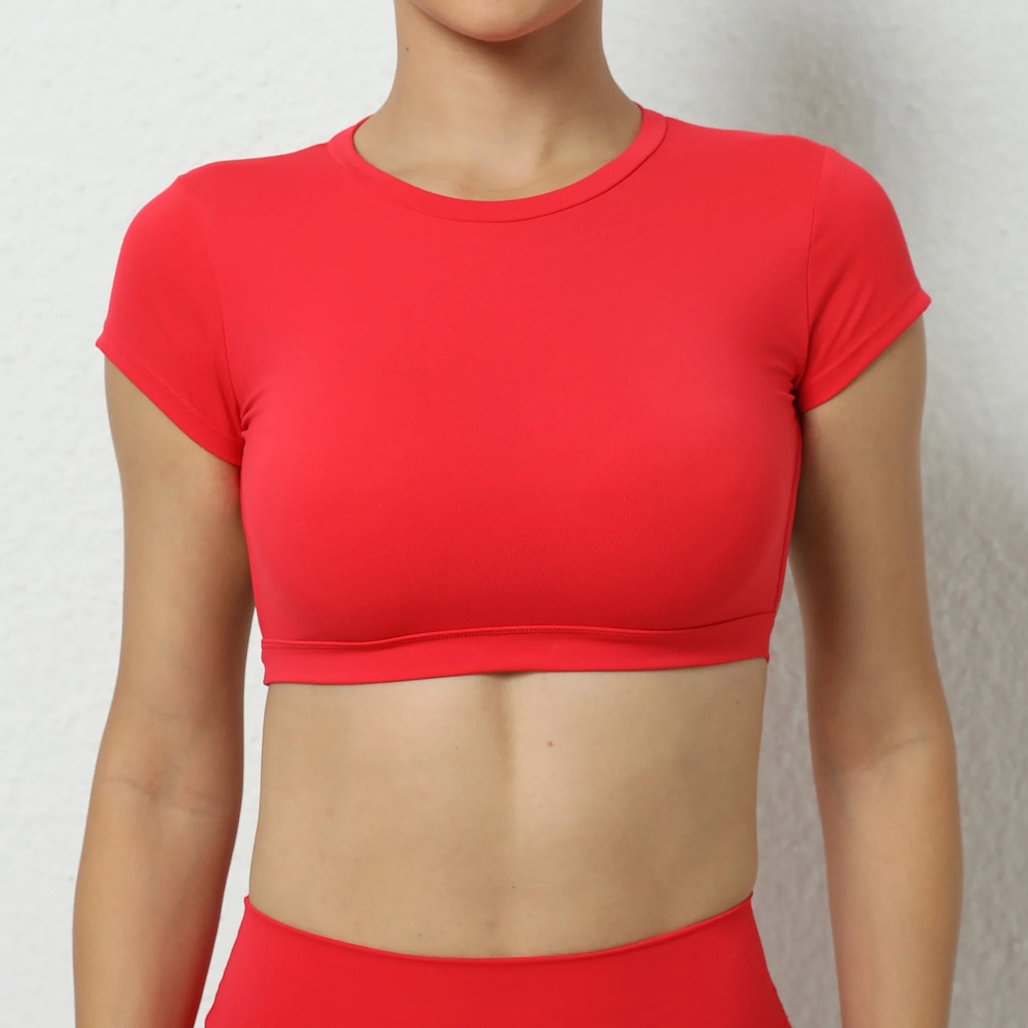 Women’s Backless Sports Crop Top – Slim Fit Yoga & Gym Training Shirt