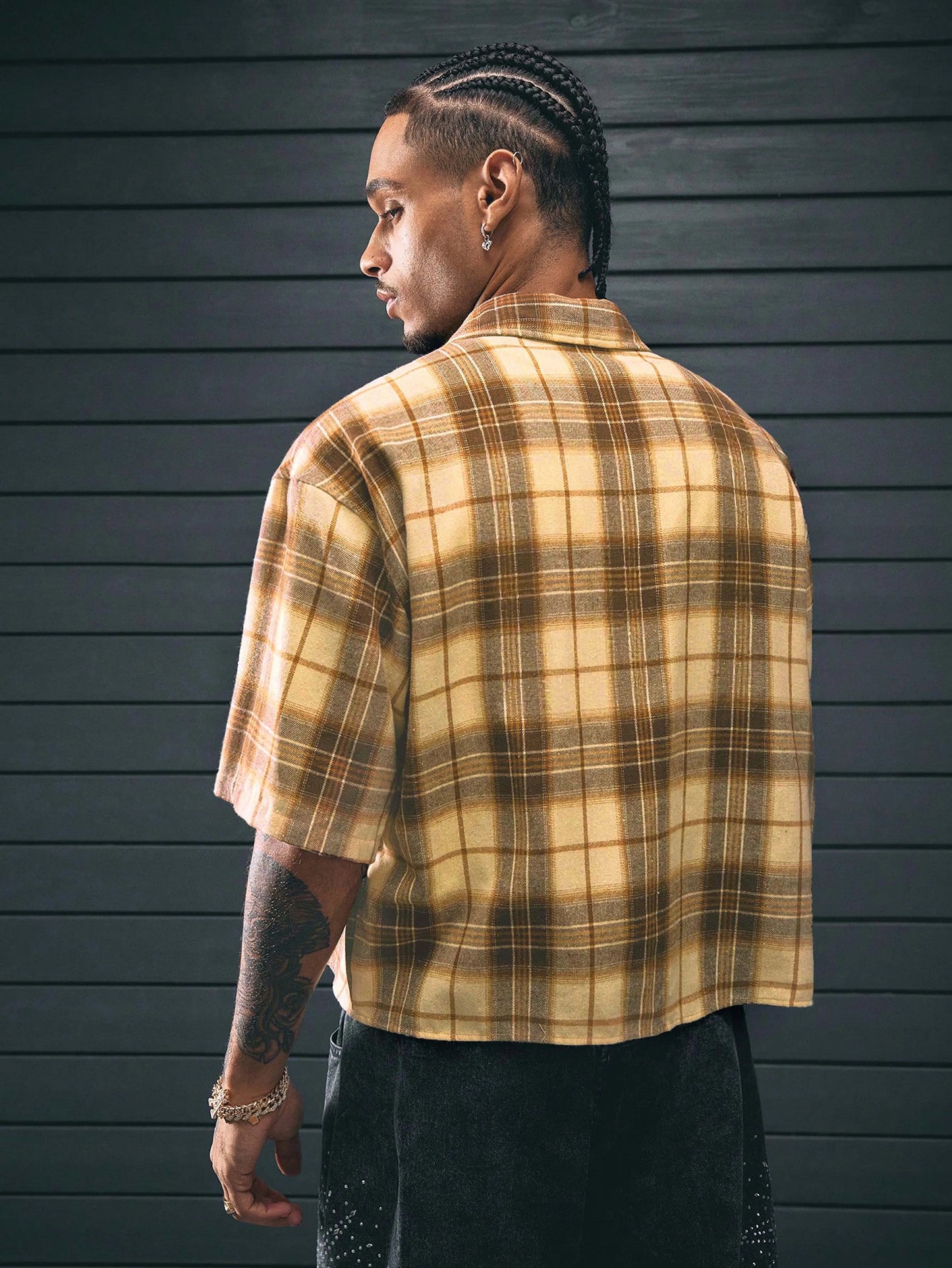 Men’s Classic Plaid Short Sleeve Shirt – Lightweight Casual Button-Up