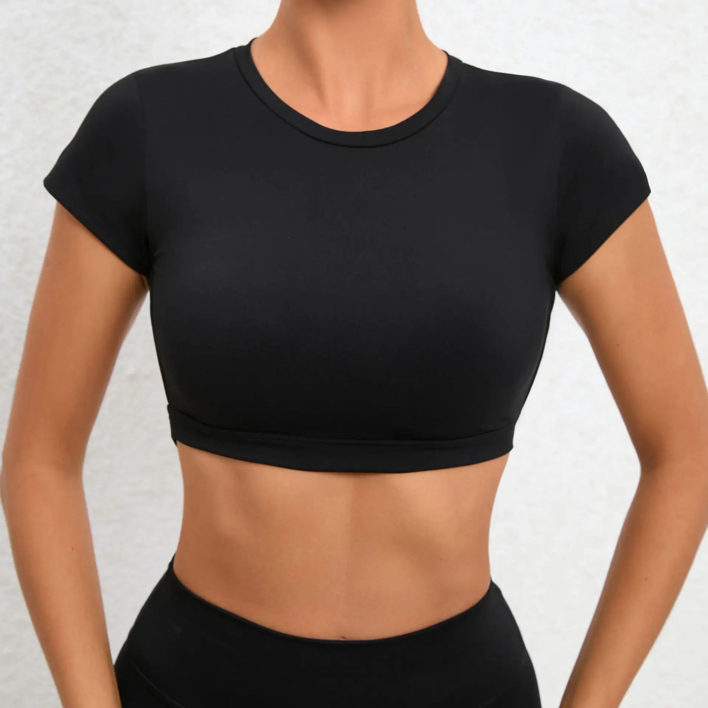 Women’s Backless Sports Crop Top – Slim Fit Yoga & Gym Training Shirt