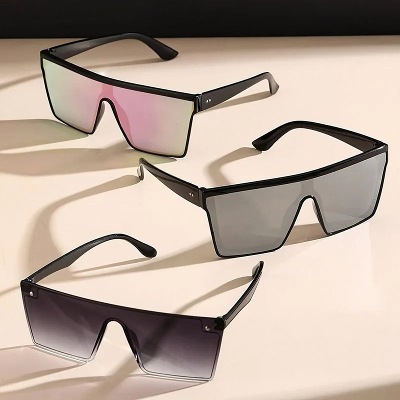 Futuristic Oversized Visor Sunglasses – Y2K Reflective “Mask” Shield Shades