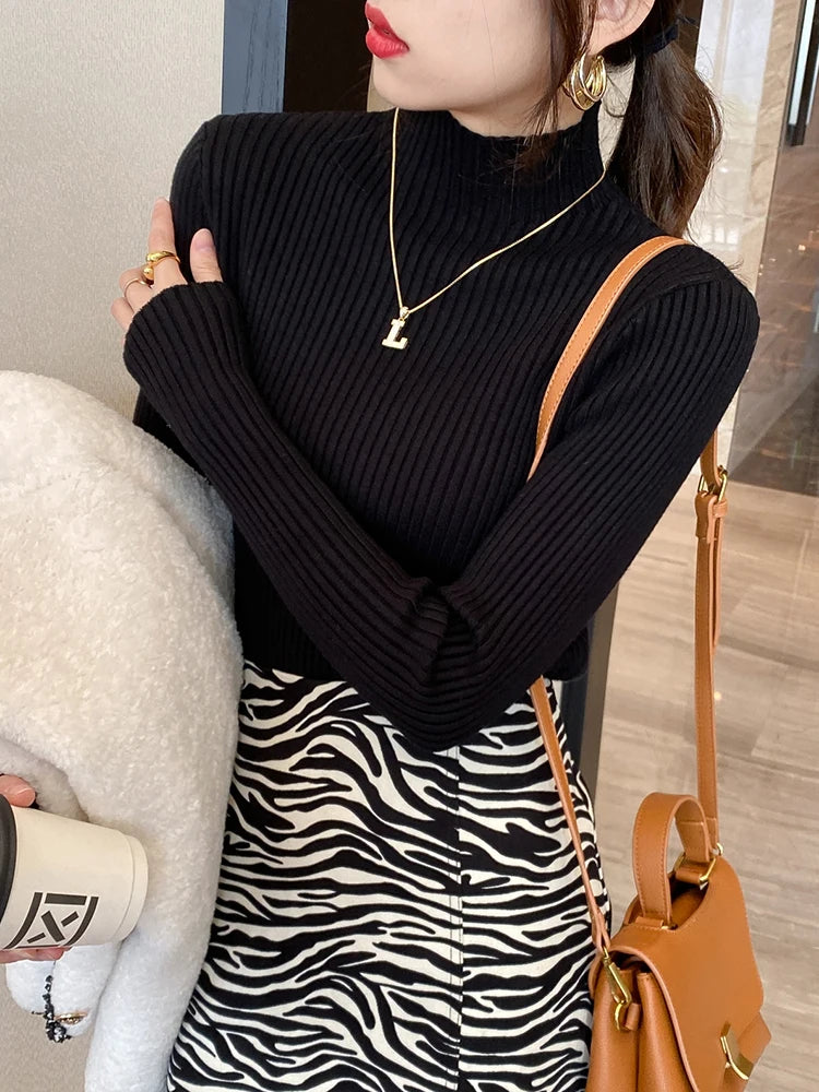 Women’s Minimal Mock Neck Knit Top – Slim Fit Long Sleeve Sweater
