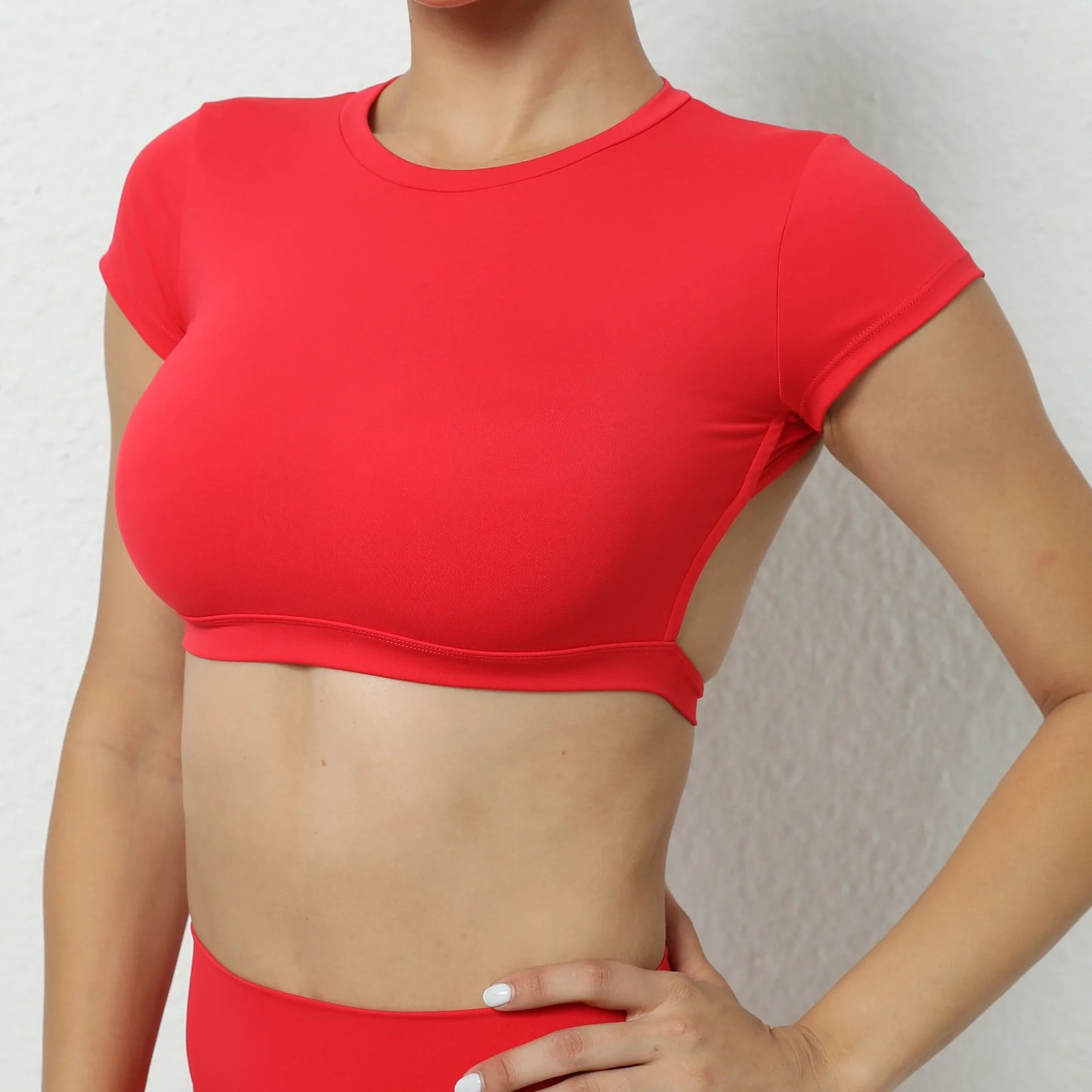 Women’s Backless Sports Crop Top – Slim Fit Yoga & Gym Training Shirt