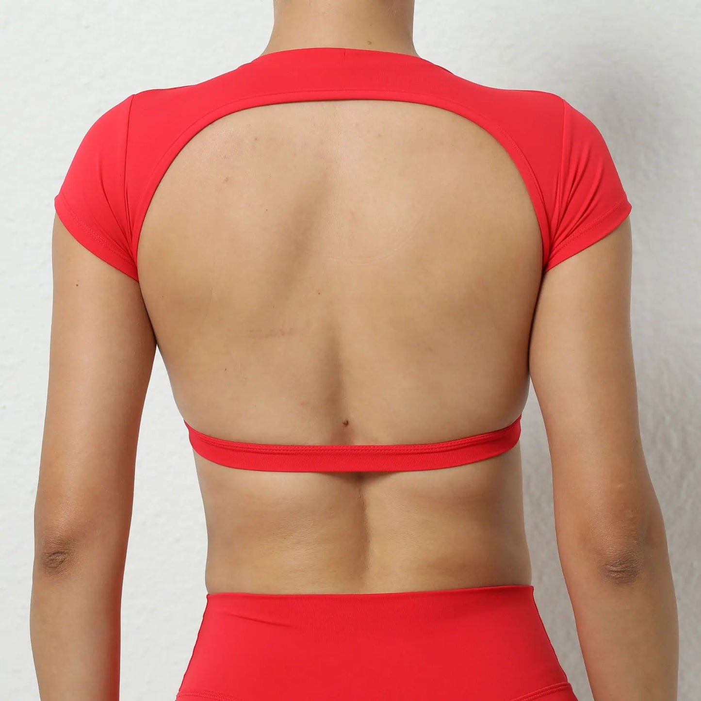 Women’s Backless Sports Crop Top – Slim Fit Yoga & Gym Training Shirt