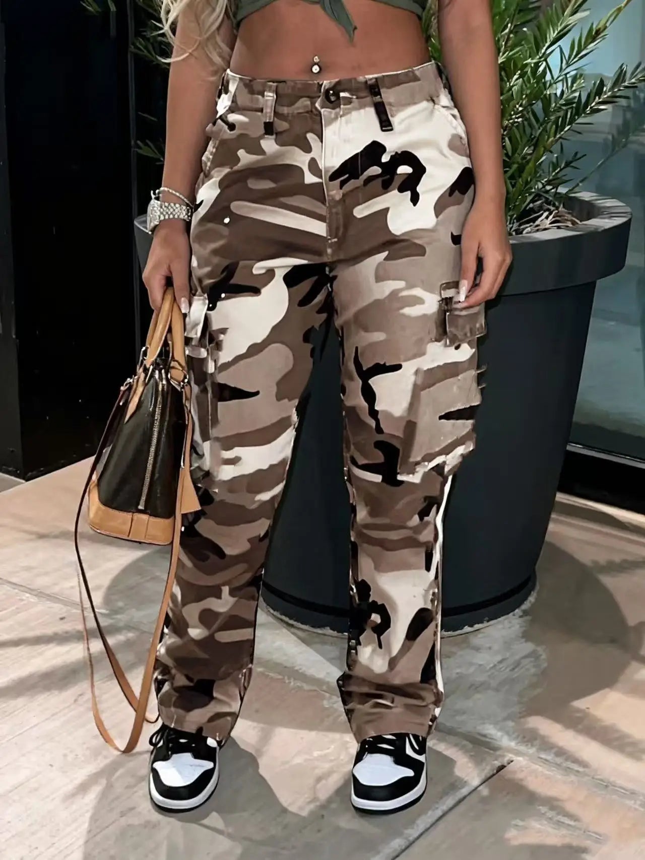 Women’s Camouflage Cargo Pants – Y2K Straight Leg Army Style Trousers