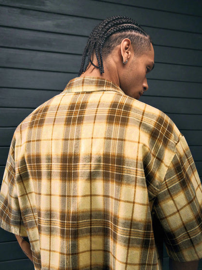 Men’s Classic Plaid Short Sleeve Shirt – Lightweight Casual Button-Up